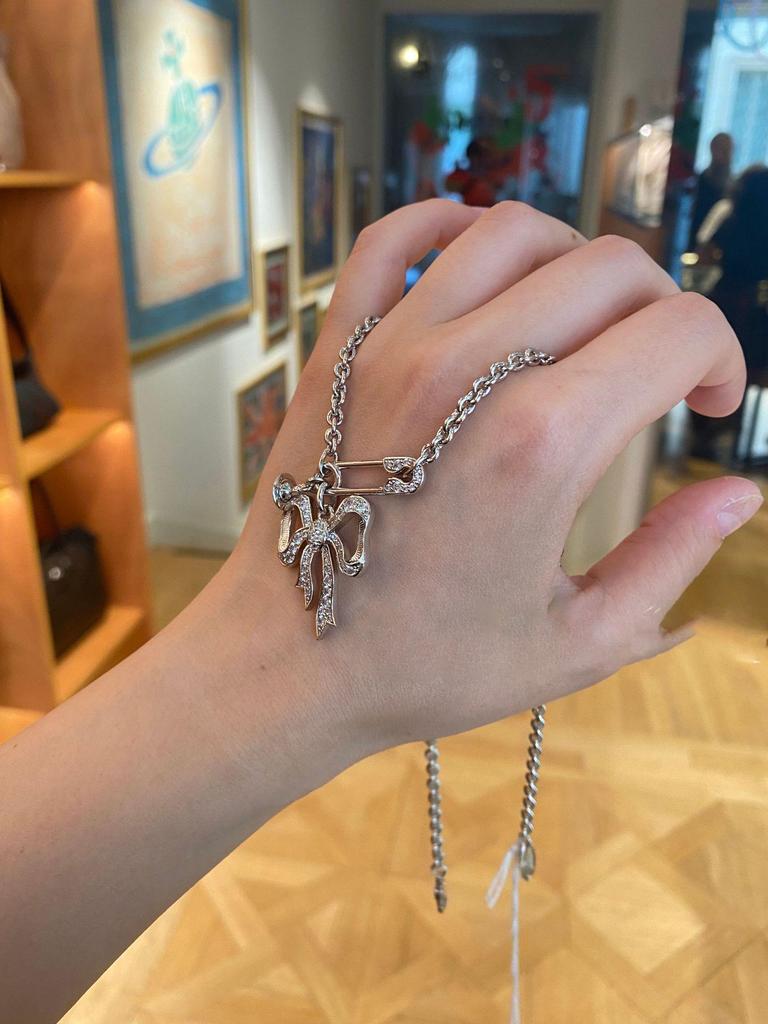 Ожерелье с подвеской-скрепкой с цирконом: Элегантная высококлассная ключичная цепочка для женщин