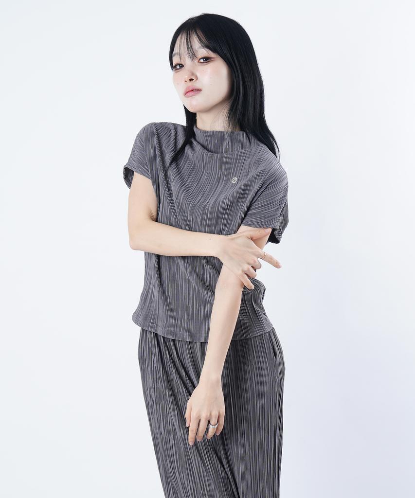 STARRYEYED Daily Pleated Cap Sleeve Blouse Top (Charcoal)