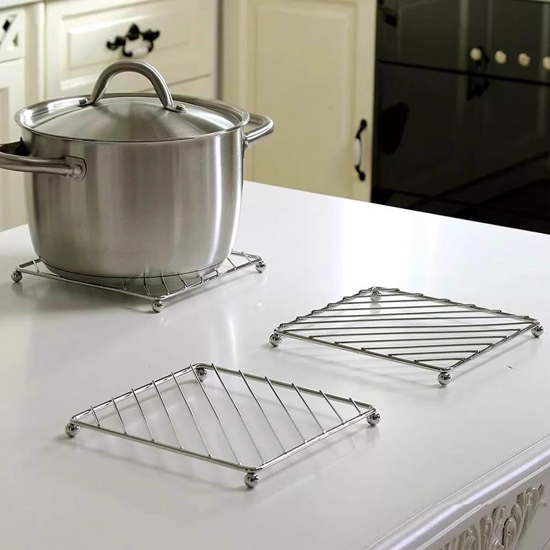 1Pcs Square Metal Heat Insulation Pot Mat, Coaster for Bowl Dish Casserole Hot Pot Table Cookware Holder Placemat
