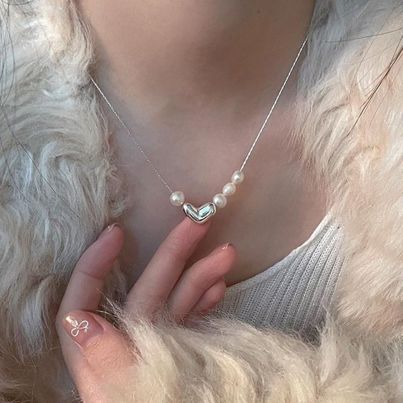 Ожерелье с жемчугом в форме сердца для женщин, подарок в корейском стиле, универсальная простота, легкая роскошная цепочка на шею из сплава