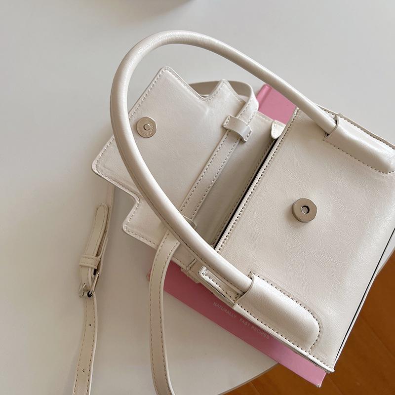 IELGY women's simple textured mini pink messenger small square bag