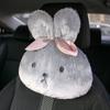 Подушка для подголовника автомобиля с изображением милого кролика из мультфильма для универсального использования в любое время года, мягкая и удобная подушка для поддержки шеи