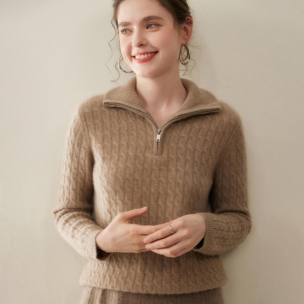 Women's Thickened Cashmere Half-Zip Knit Sweater - Loose Fit, Soft, Turn-Down Collar for Autumn and Winter