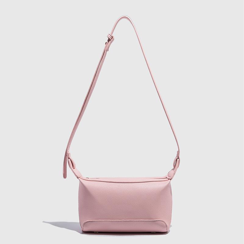 Retro Small Bag Stylish and Versatile Crossbody Bag High-quality and Fashionable Commuting Single-shoulder Underarm Bag