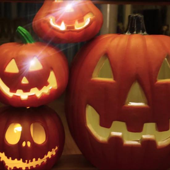 Хэллоуинская тыквенная лампа Жуткая светящаяся тыквенная фигурка Светящаяся декоративная тыква со светодиодной подсветкой для дома с привидениями Хэллоуин Домашний сад Декор