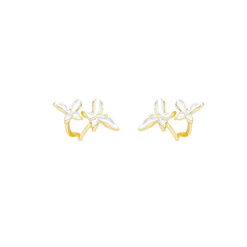 ins wind gentle butterfly stud earrings women's unique niche design high-end earrings retro French explosive ear jewelry