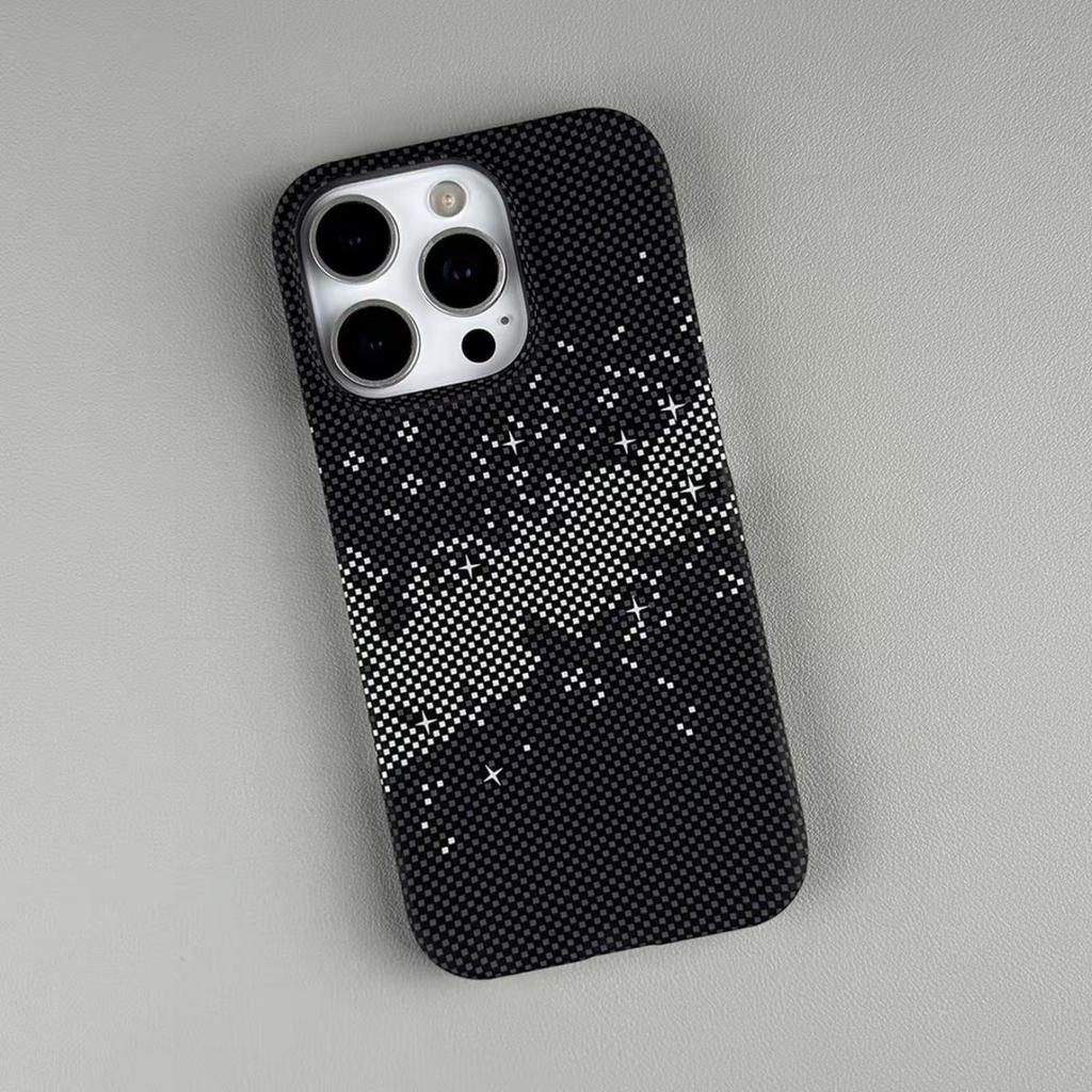 Магнитный полуобернутый чехол из кевлара для iPhone 17 PRO MAX - Закатные горы, Легкий, Защита от падения
