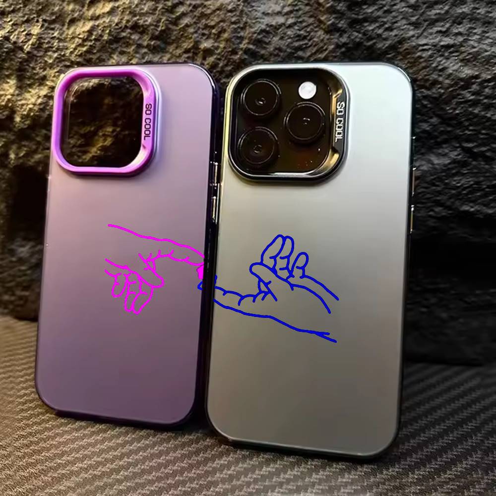 Рука об руку Любящая пара Чехол для телефона Для iPhone 17 16 15 14 13 12 11 Pro Max Plus Серебряный конфетный Матовый чехол