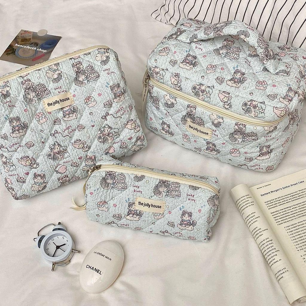 Plaid Quilted Large Capacity Makeup Bag - Soft, Portable Handbag for Students