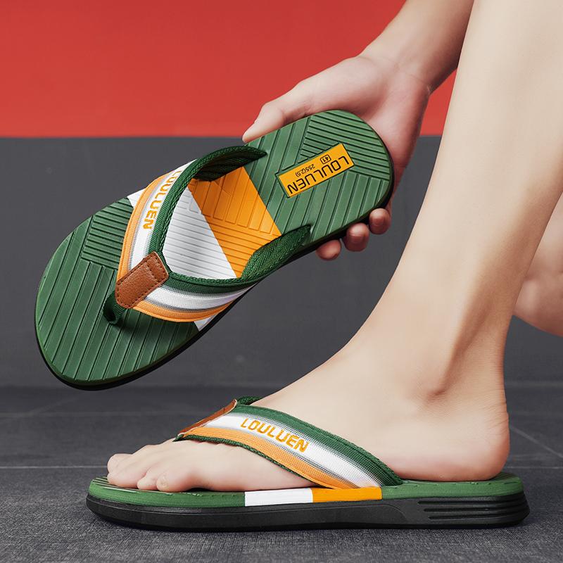 Модные летние тапочки мужские шлепанцы пляжные сандалии нескользящие повседневные туфли на плоской подошве 2024 Тапочки домашняя обувь для мужчин уличные тапочки