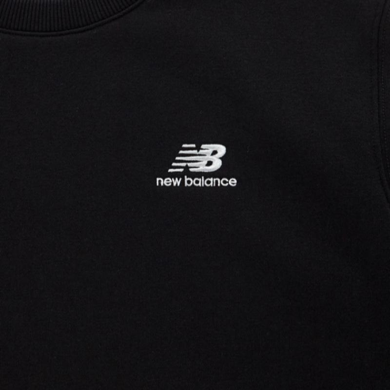 New Balance Футболка унисекс с длинным рукавом Half Club Nbnccb1013 Bk New Val Essential с маленьким логотипом