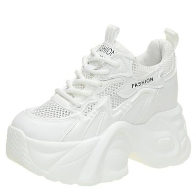 Модные летние дышащие сетчатые кроссовки 8,5 см, спортивная обувь с толстой подошвой, новинка 2024 года, женские повседневные туфли на толстой танкетке, кроссовки на высокой платформе