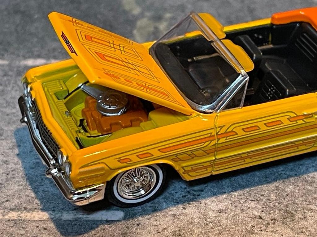 Greenlight 1/64 1963 Chevy Impala Кабриолет
