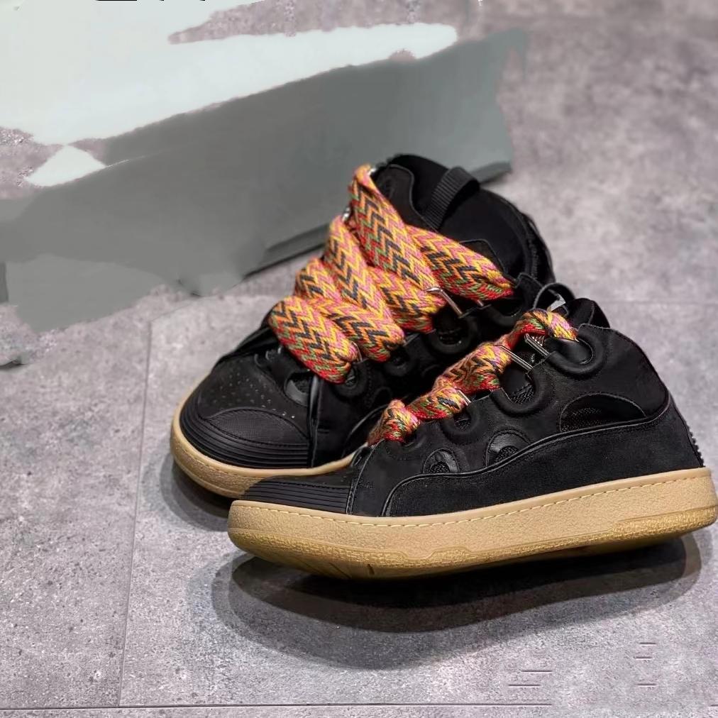 Модные кроссовки на толстой подошве для пап и мам 2025 Лето Осень На шнуровке Массивные кроссовки Повседневная обувь для скейтборда Смешанные цвета Спортивная обувь