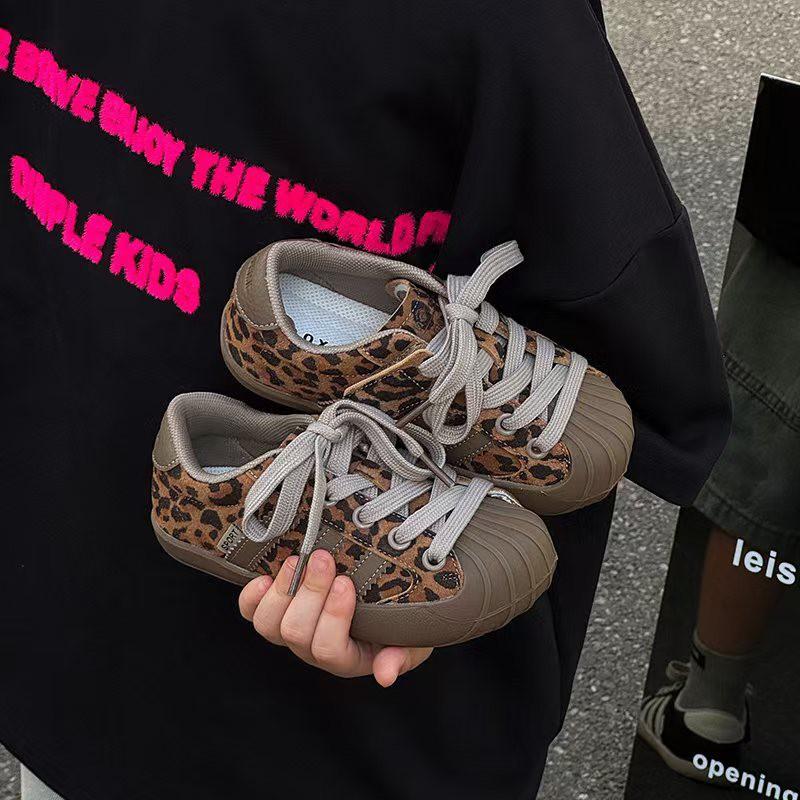 Kids Soft Sole Trainer Shoes Boys Girls Breathable Mesh Lining Rubber Slip-On Sneakers Leopard Print Sport Style