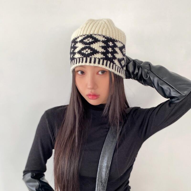 Женская вязаная шапка Nordic Kingknit