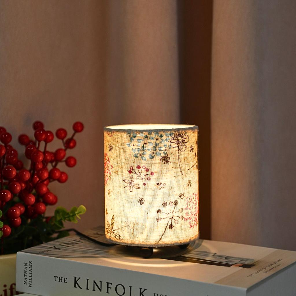 Минималистичная тканевая настольная лампа, кнопка-переключатель USB, мягкое теплое освещение, настольная лампа для чтения, свет для спальни, гостиной, офиса