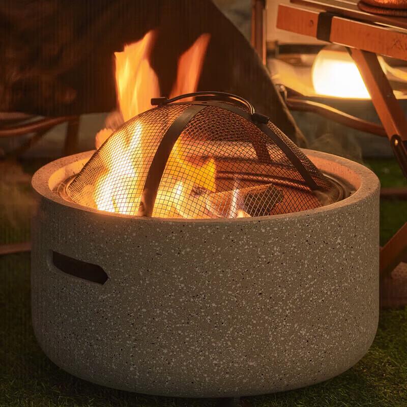 Сосновые дрова для кемпинга на открытом воздухе