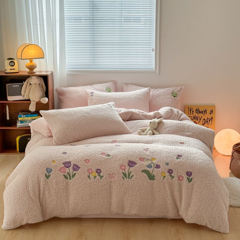 Thickened Milk Fleece Bed Four-Piece Set Of Flannel Bedding Three Pieces Of Fleece Coral Fleece Sheets