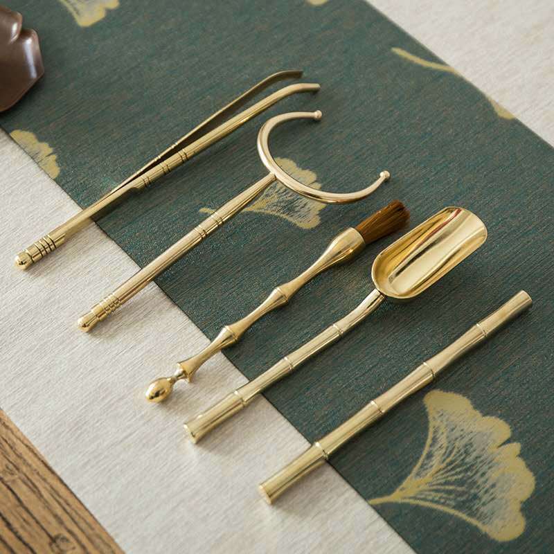 Pure copper tea ceremony six gentlemen set, brass kung fu tea set accessories tea clip, teaspoon pot pen, pure copper five-piece set