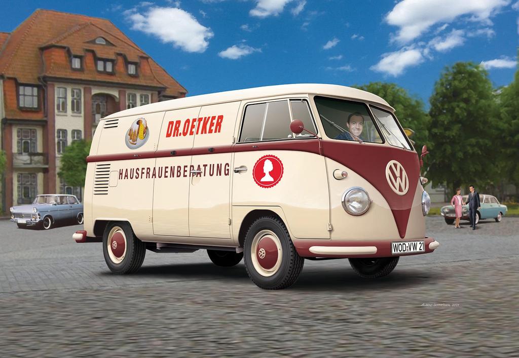 Пластиковая модель Revell VW T1 Oetker 07677 1/24 Dr.
