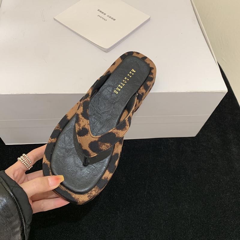 Модные летние женские повседневные шлепанцы с клипсой для пальца, удобные плоские платформы, пляжные шлепанцы для отпуска, шлепанцы, обувь Zapatos De Mujer