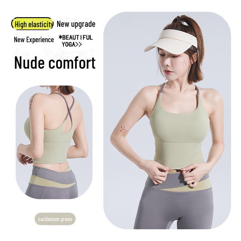 Женский спортивный бюстгальтер с тонкими бретелями и накладкой на грудь - майка для йоги и фитнеса
