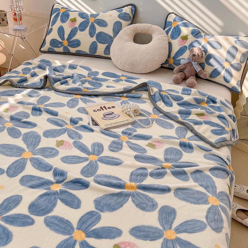 Coral Fleece Flannel Blanket - Winter Gift, Cozy Nap Blanket for Kids & Office