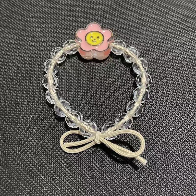 Elegant French Pearl Bracelet: Chic Retro Design for Women