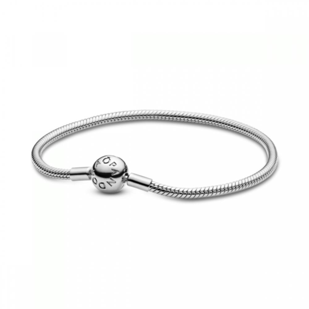 Pandora Браслет Moments с гладкой серебряной застежкой 590728
