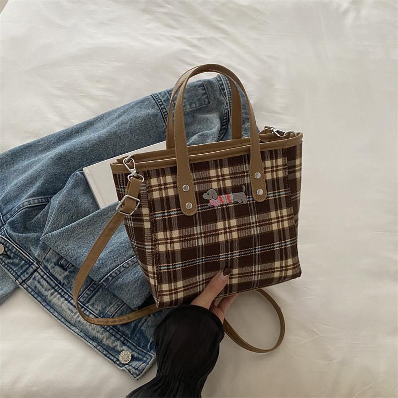 Chic Vintage Plaid Bucket Bag For Women With Soft Fabric And Trendy Street Style