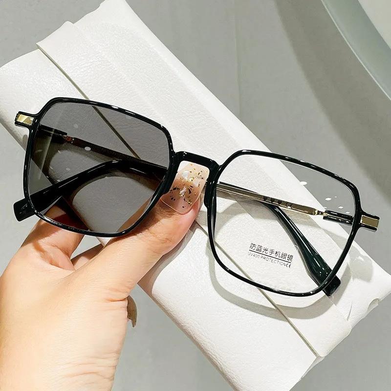 Мужские Женские Очки для Пресбиопии с Большой Оправой Серые Очки с Защитой от Синего Света +50+75+100 до +400 Фотохромные Очки для Чтения