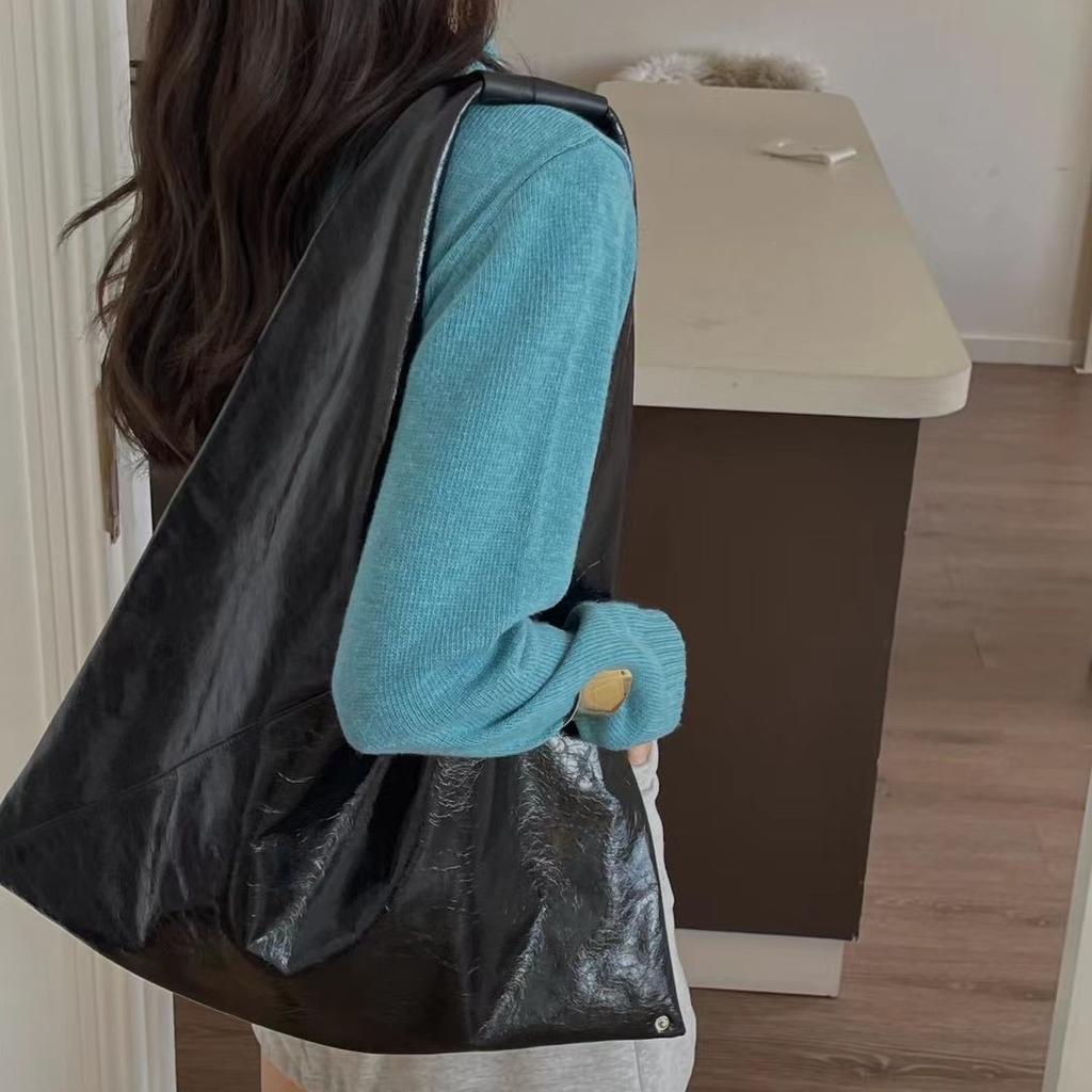 Сумка-тоут из воловьей кожи с верхним слоем из масляной восковой кожи, новая большая вместительная сумка через плечо, треугольная сумка через подмышку Niche Design