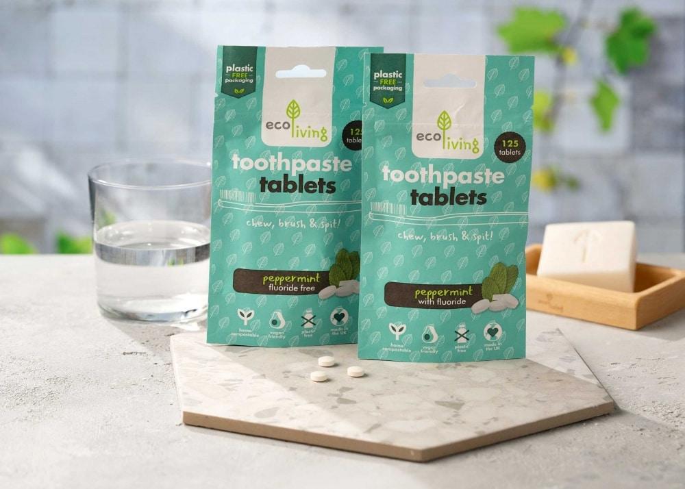 Зубная паста с мятой в таблетках, сменная упаковка — запас на 2 месяца