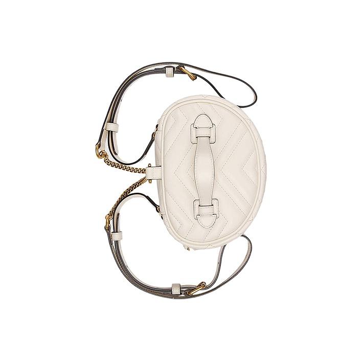 Gucci Женский мини-рюкзак-кроссбоди Gucci Marmont Matelassé из кожи, круглый, белый, для повседневного использования