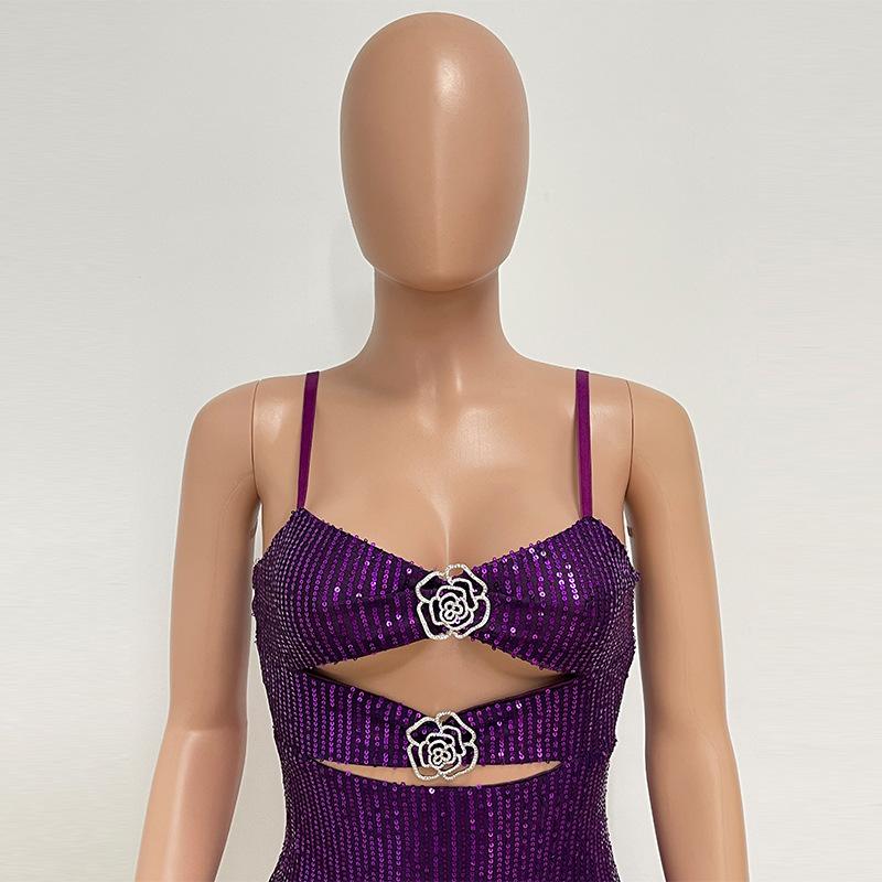 Women's Design Hollowed-out Halter Dress Sweet and Spicy Style Brooch Sequin Wrap Hip Dress