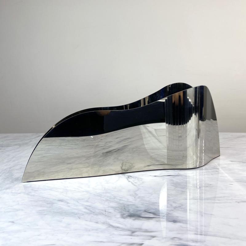 Modern Simple European Style Light Luxury Silver Metal Ice Bucket Red Wine Rack Ornaments Model House Sales Office Soft Decorations