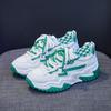 Массивные кроссовки женские дизайнерские смешанных цветов на шнуровке на платформе спортивные беговые