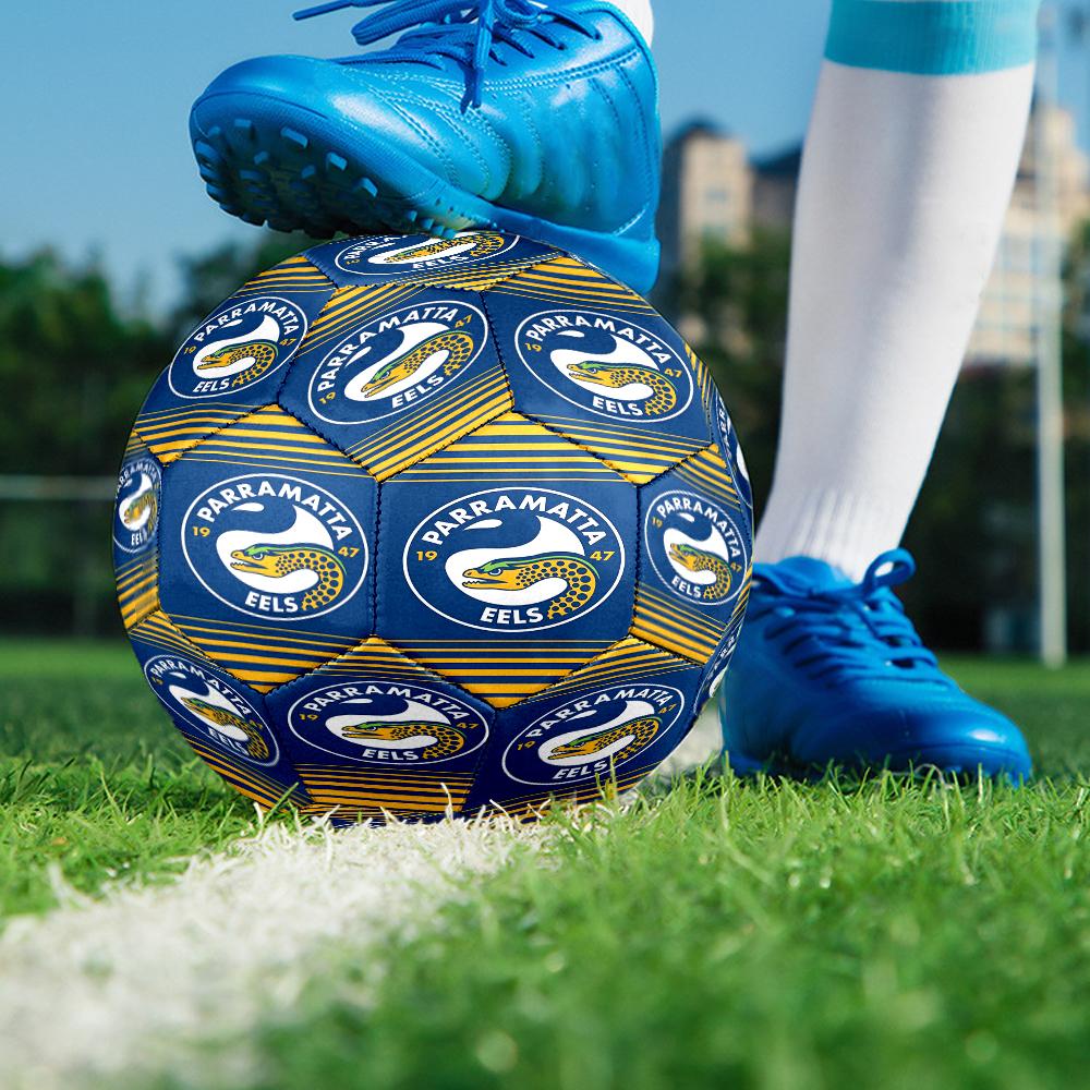 Parramatta Eels Team Crest Size 5 Soccer Ball,Indoor/Outdoor Suitable for Training Matches Tournaments Practice Games Perfect Gift for Fan