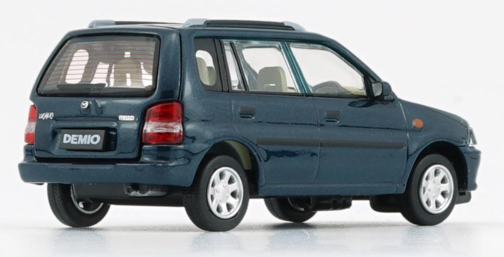 BM CREATIONS 1/64 Mazda Demio (Metro) 1994 Green LHD Finished Product