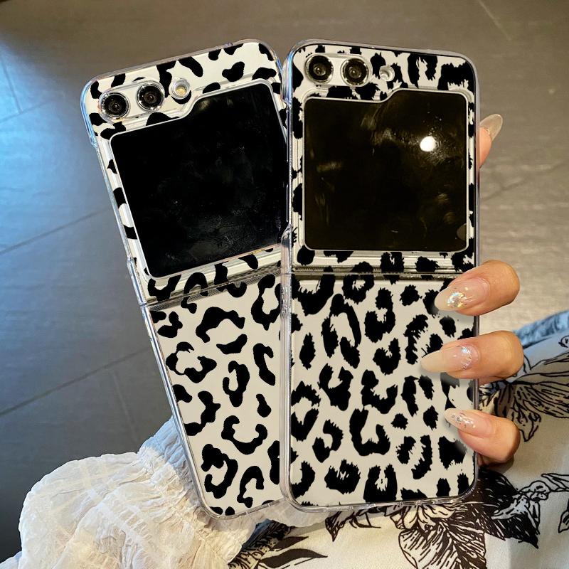Transparent Leopard Pattern Folding Phone Case For Samsung Galaxy Z Flip 7 6 5 4 3 Hard Cover For Samsung Z Flip7 FE Flip6 Flip5