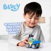 Игровой набор Bluey Bandit Surf Beach, Подвижная фигурка Бандита 7,5 см, Набор пляжных игрушек с солнцезащитными очками, Квадроциклом и аксессуарами для серфинга