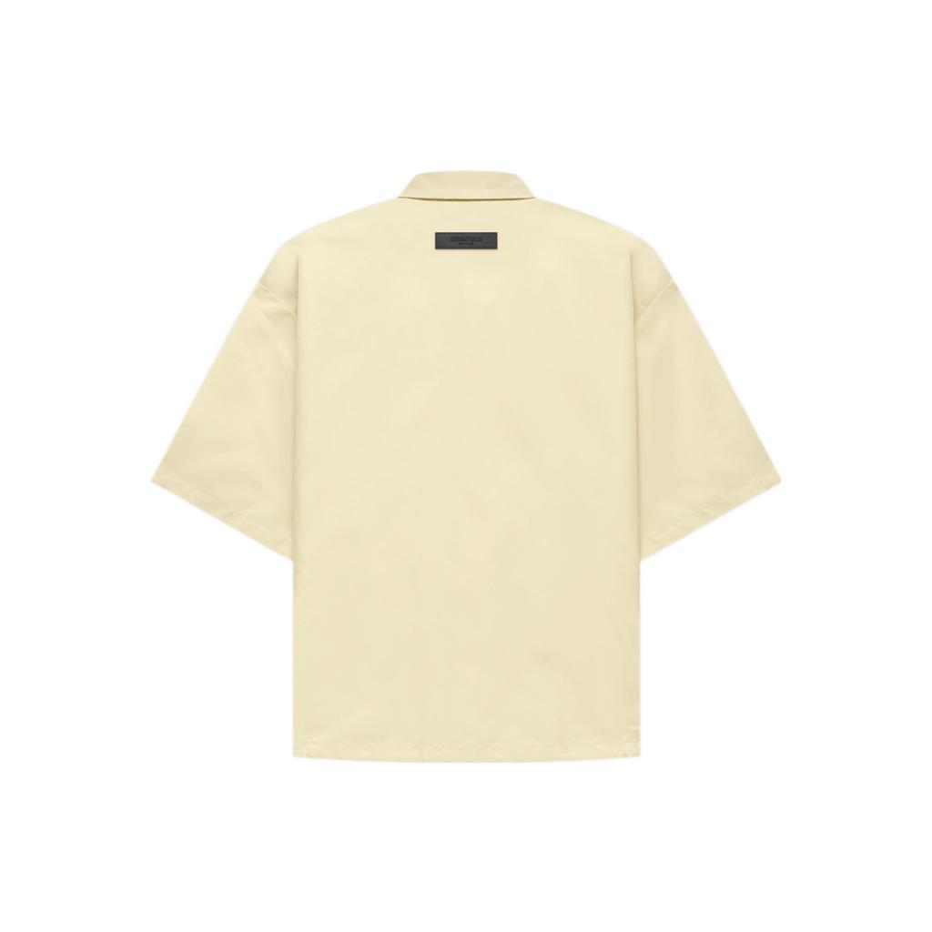 Fear of God Essentials Мужская/Женская рубашка с коротким рукавом из нейлона SS с принтом логотипа по всей поверхности Топы унисекс Канареечно-желтый FOG-FW22-656