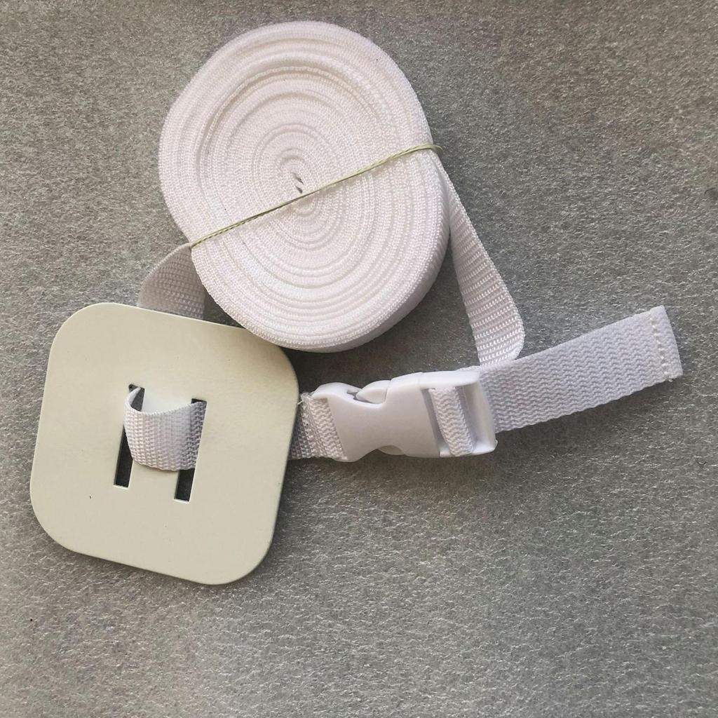 Удобный эластичный ремень для крепления на кровати с регулируемой пряжкой для простыни и матраса