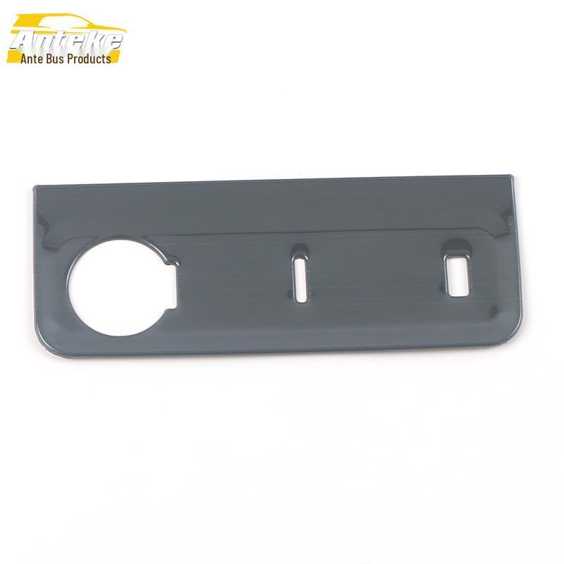 Декоративная наклейка с пайетками на USB-интерфейс и порт для зарядки центральной консоли для моделей 22 CS55PLUS