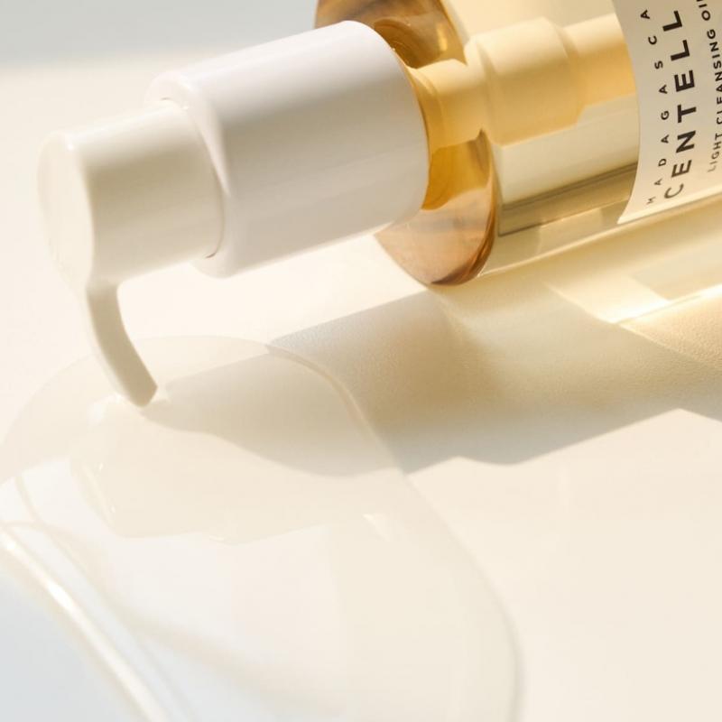 Skin1004 [No. 1 for 117 Consecutive Weeks] Skin1004 Madagascar Centella Light Cleansing Oil 200ml