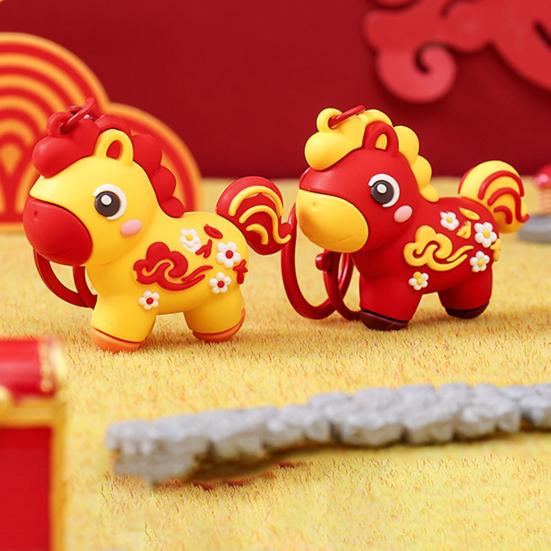 Брелок для ключей в виде лошади, портативный держатель для ключей, подвеска с благоприятными облаками и цветами, 2026 год Лошади, брелок-подвеска для сумки