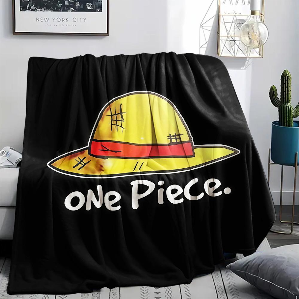 1PC One Piece Straw Hat Pirates Patterned Flannel Blanket Suitable For All Seasons For Home Decor Warmth And Comfort Gifts Holiday Present