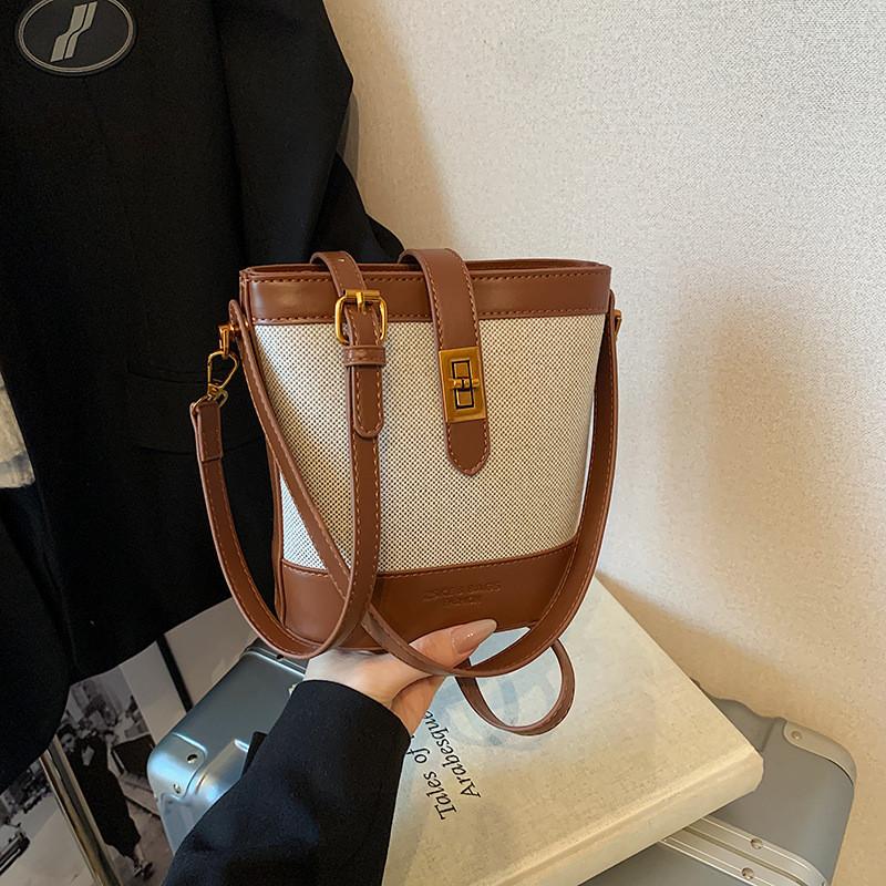 Ielgy Contrast Color Niche Messenger Bag Casual Portable Bucket Bag