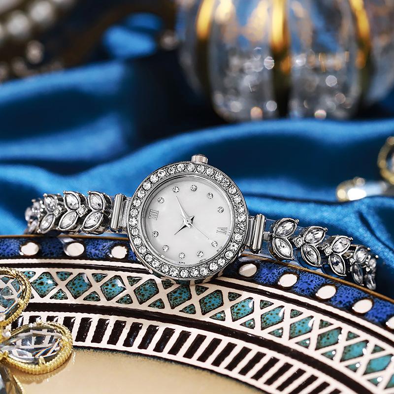 Женские часы Русалочья цепочка Легкая роскошь Бриллиант Свободная регулировка Браслет Золото Beimu Женские Модные Кварцевые часы